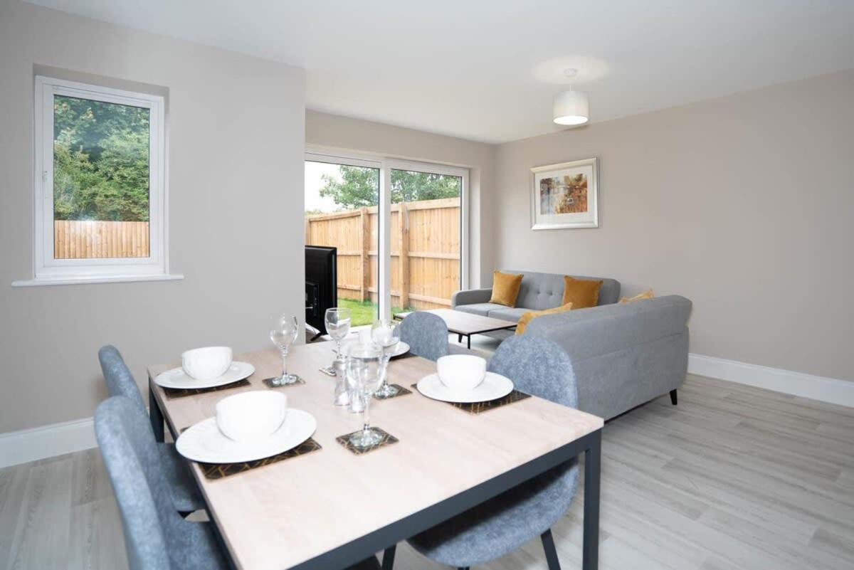 Fantastic 3Br House In Birmingham With Garden Villa Exterior photo
